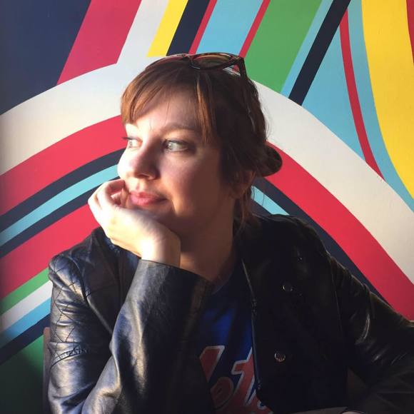 Meet your Posher, Tori - Picture 1 of 1